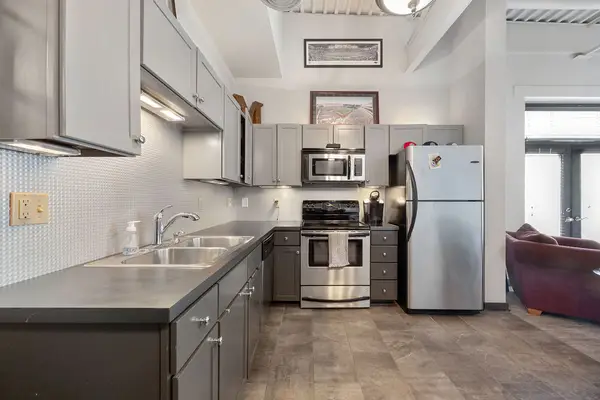313 E Lafayette Street #304, Fayetteville, AR 72701