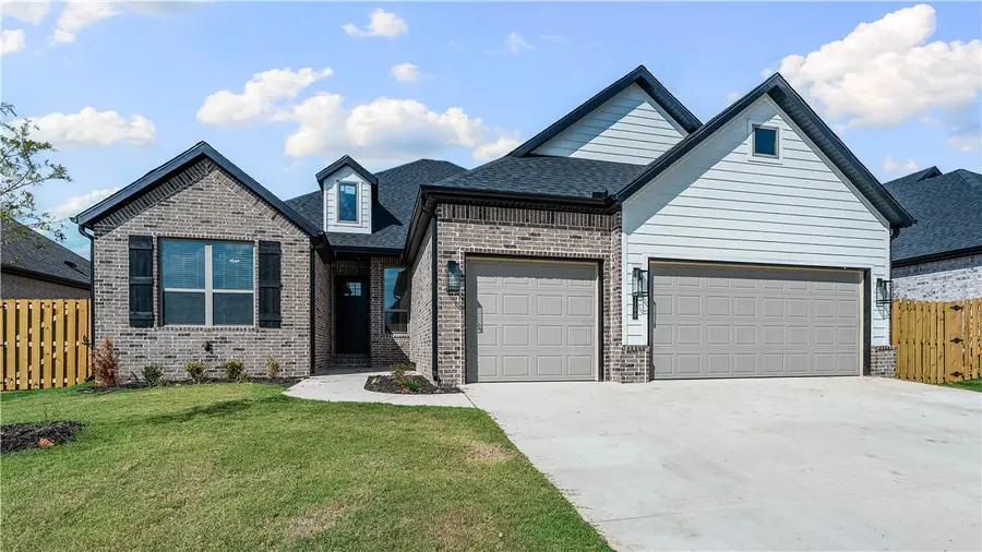 2100 Silk Street, Pea Ridge, AR 72751 - #2