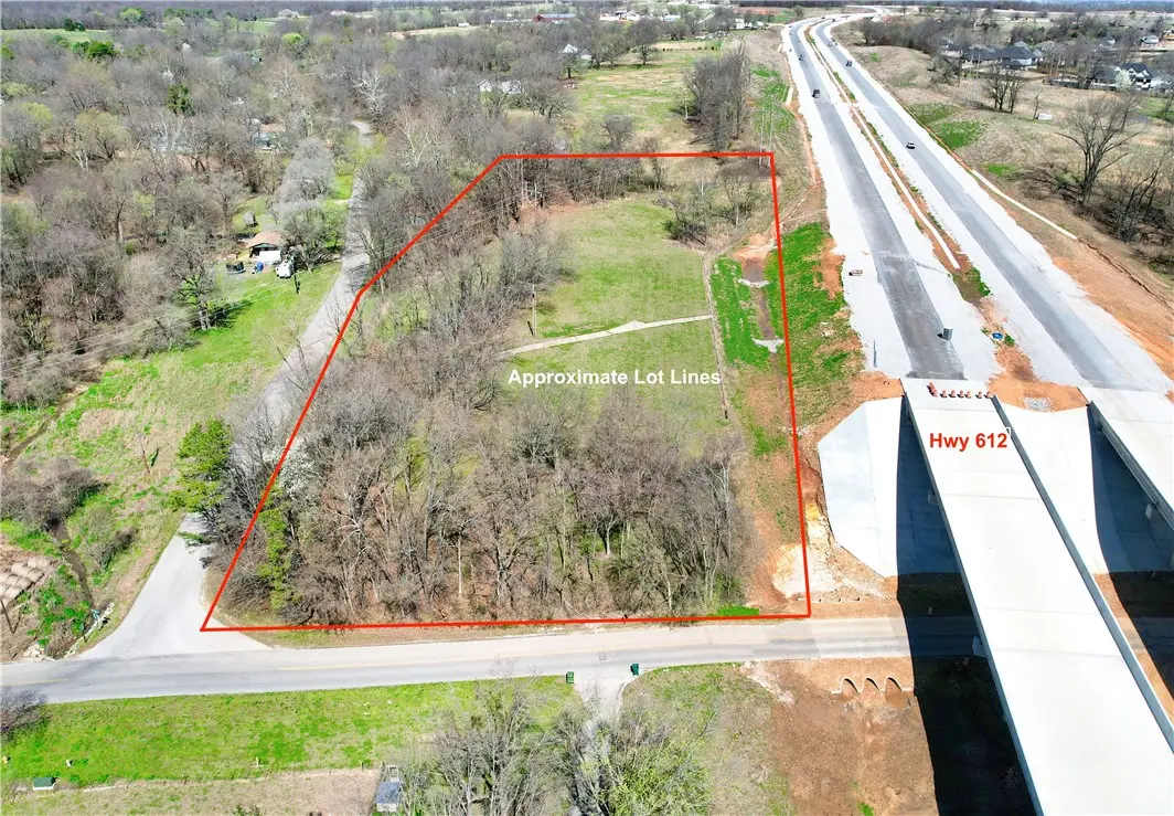 22401 Downum, Elm Springs, AR 72762 - #1