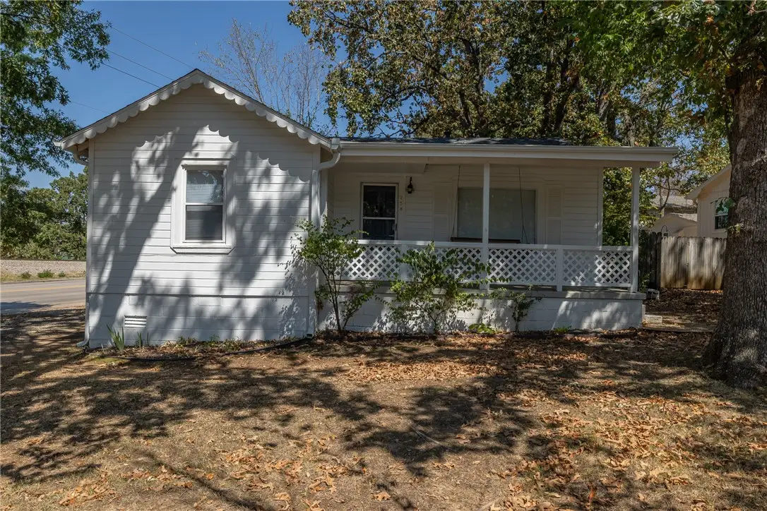 258 W Miller Street, Fayetteville, AR 72703 - #1