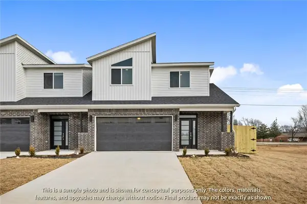 1940 Garnet Avenue, Centerton, AR 72719