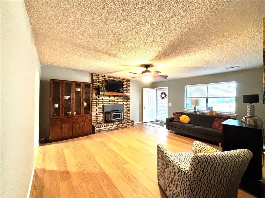 202 Eames Avenue, Springdale, AR 72764 - #3