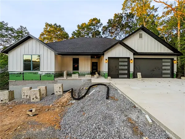 9 Winters Lane, Bella Vista, AR 72714