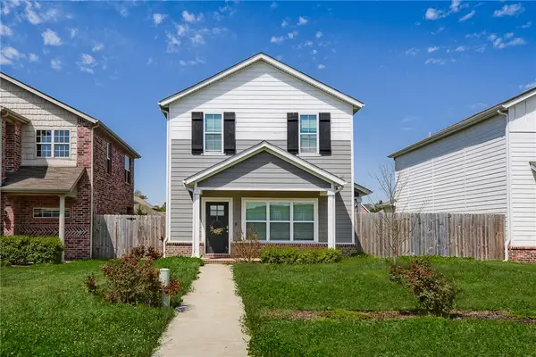 121 Carrington #A & B, Lowell, AR 72745