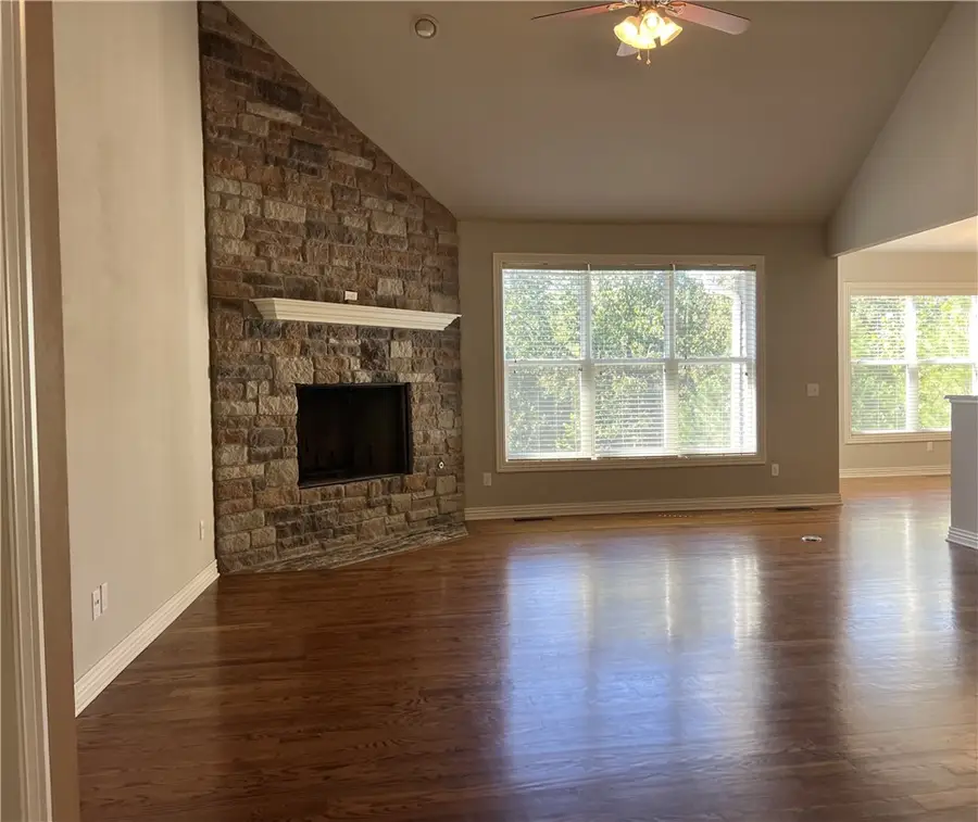 11 Mcvittie Drive, Bella Vista, AR 72715 - #2