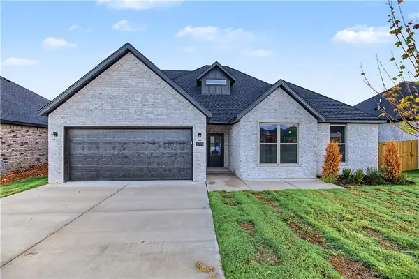 6700 High Meadow Boulevard, Bentonville, AR 72713