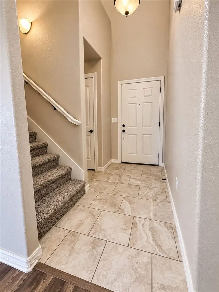 2669 N Miranda Avenue, Fayetteville, AR 72703 - #2