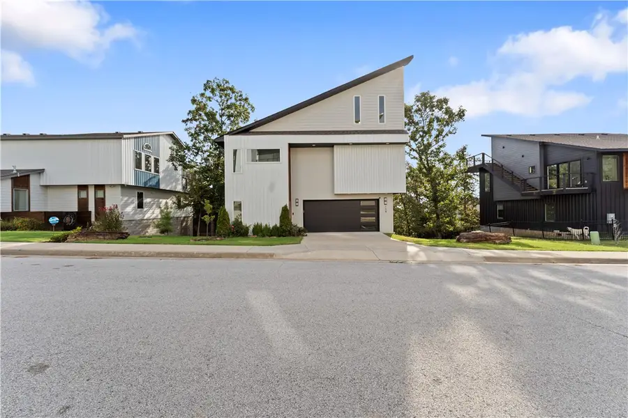 134 S Paddock Loop, Fayetteville, AR 72701 - #2