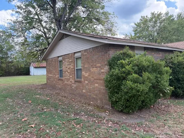 1507 S Elm, Paris, AR 72855 - #2