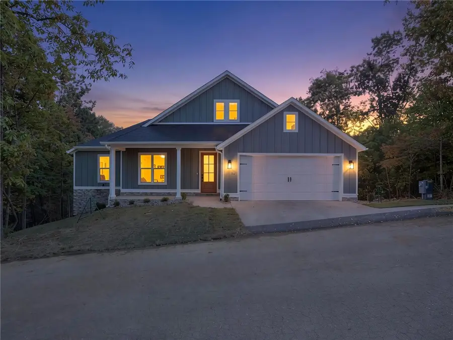 12 Dunvegan Drive, Bella Vista, AR 72715 - #2