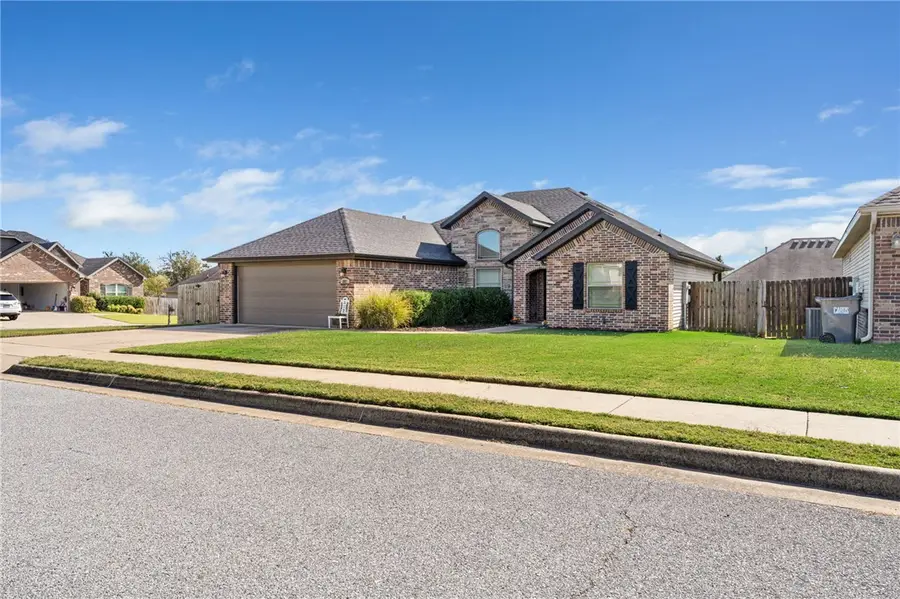 807 Sand Street, Cave Springs, AR 72718 - #2