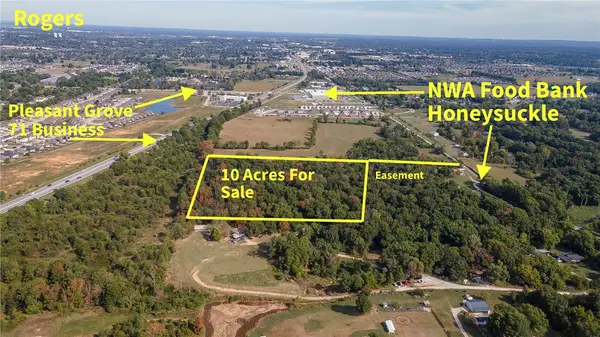 Honeysuckle Street, Lowell, AR 72745