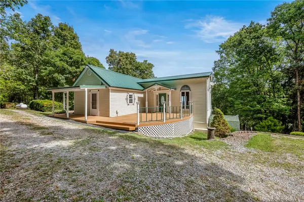 13988 Hazel Valley Road, Fayetteville, AR 72701