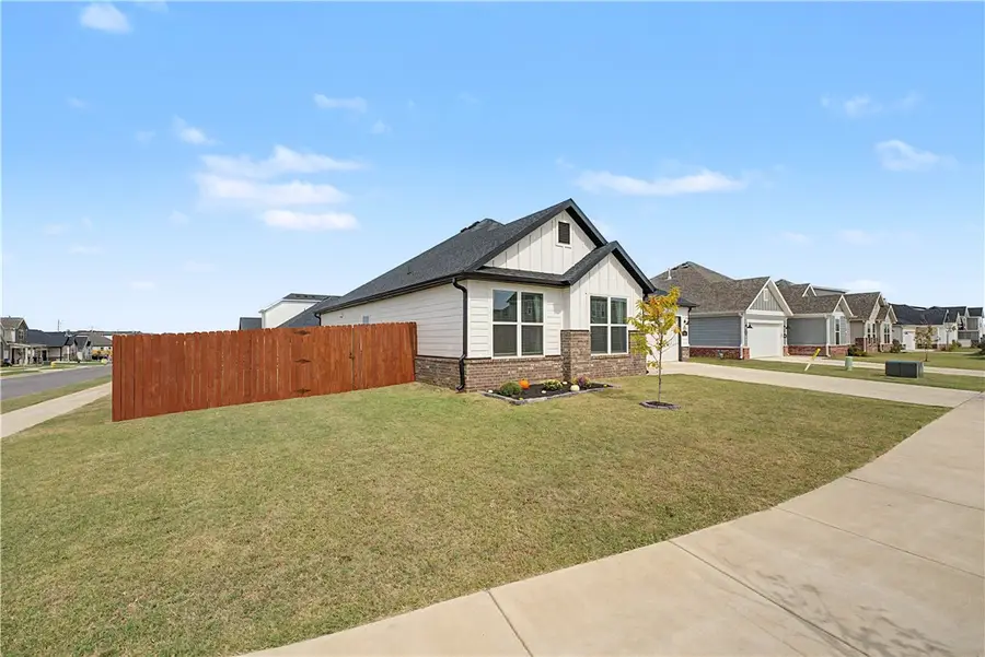 6002 SW Desert Avenue, Bentonville, AR 72713 - #2