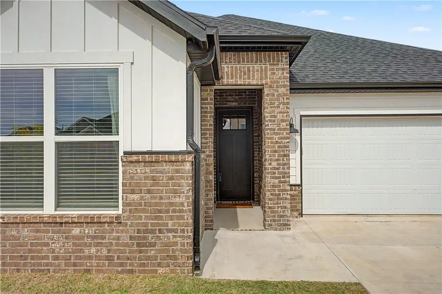 6002 SW Desert Avenue, Bentonville, AR 72713 - #3