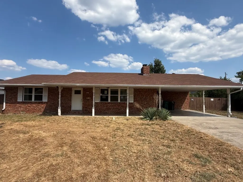 305 N 9th Street, Rogers, AR 72756 - #1
