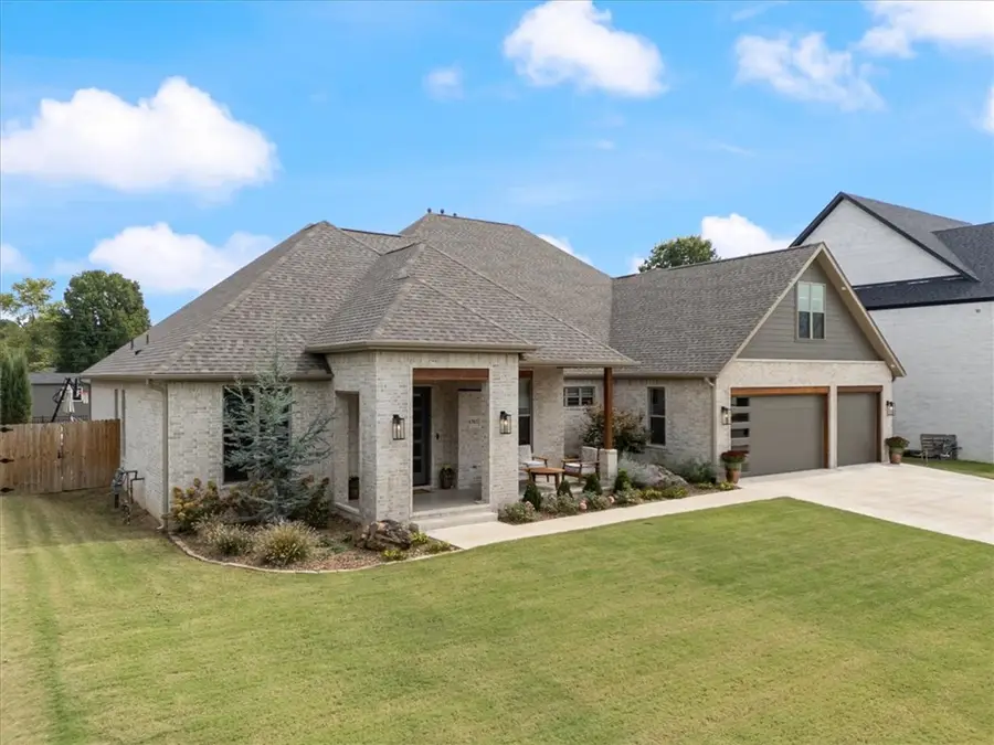 4303 Spyglasss Drive, Springdale, AR 72764 - #2