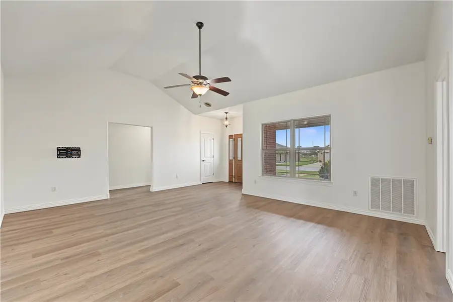 644 White Oak Street, Gentry, AR 72734 - #3