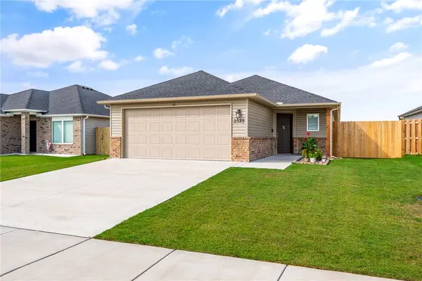 2525 E Foxbury Street, Siloam Springs, AR 72761
