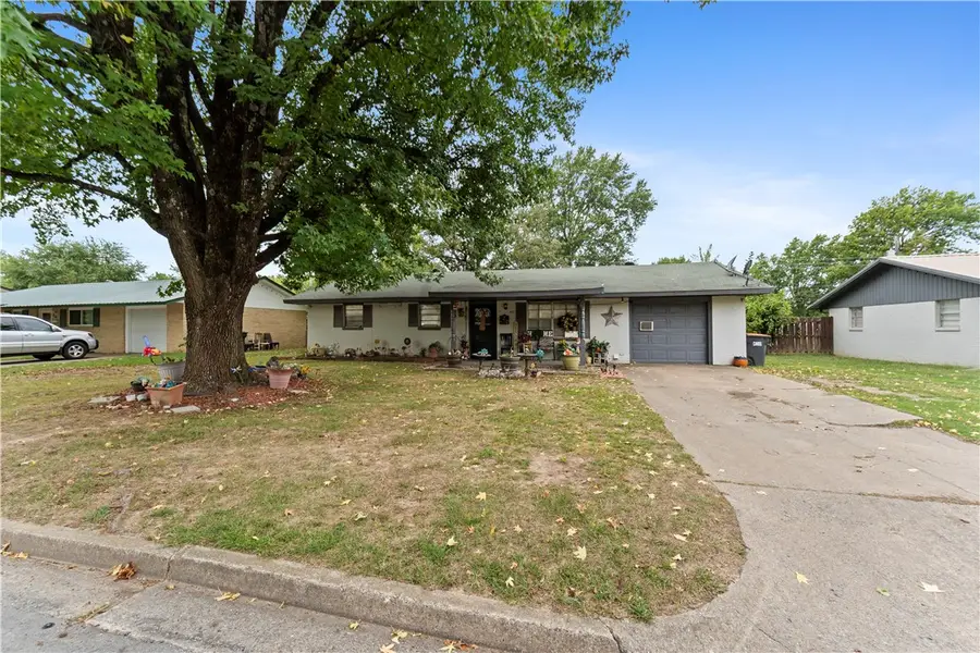718 Morrison Place, Springdale, AR 72762 - #2