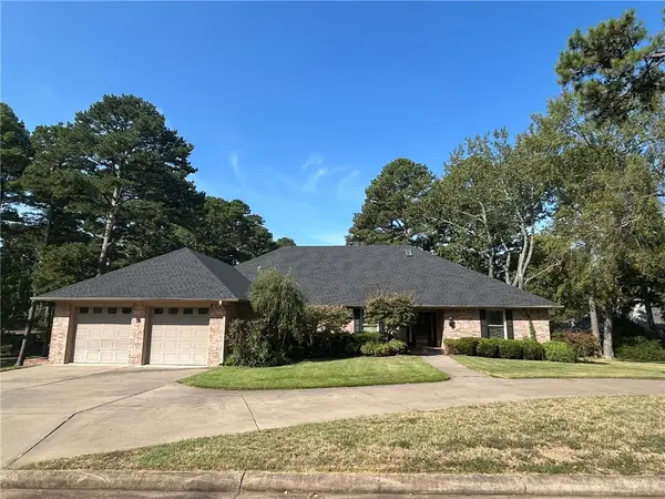 10 Pinewood Drive, Russellville, AR 72801