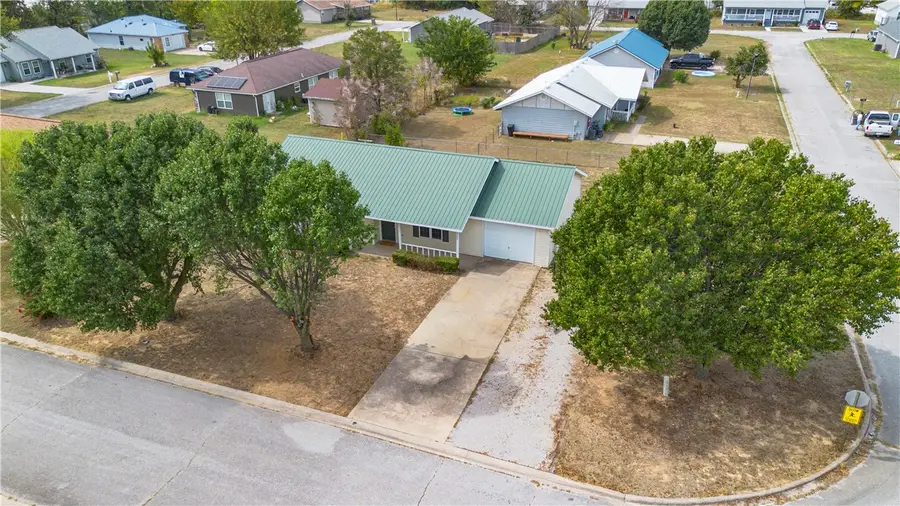300 Estates Drive, Green Forest, AR 72638 - #2
