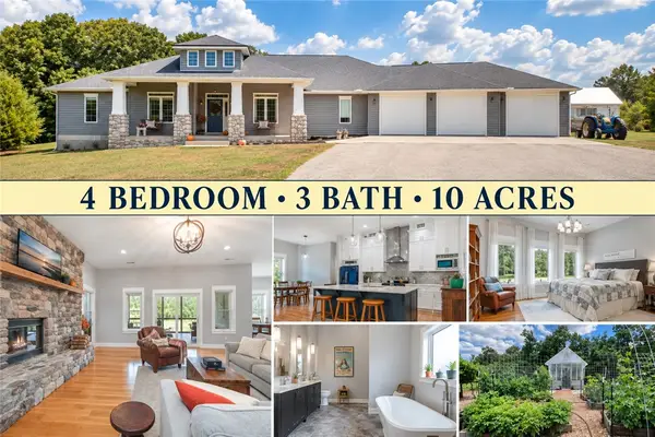 1125 Honeysuckle Street, Lowell, AR 72745