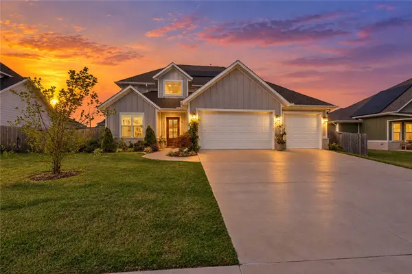 2812 S 20th Street, Rogers, AR 72758