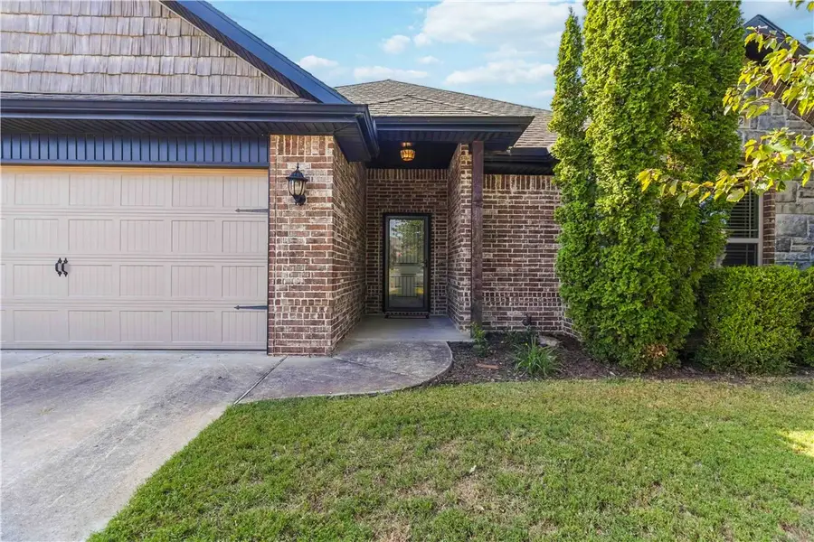 5702 W Red Maple Drive, Rogers, AR 72758 - #3