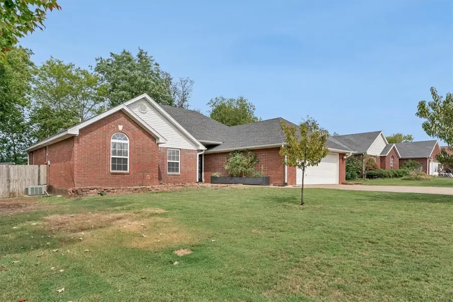 408 Northcrest Avenue, Lowell, AR 72745 - #2