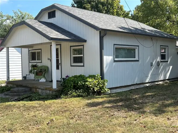 102 Broadway Street, Exeter, MO 65647
