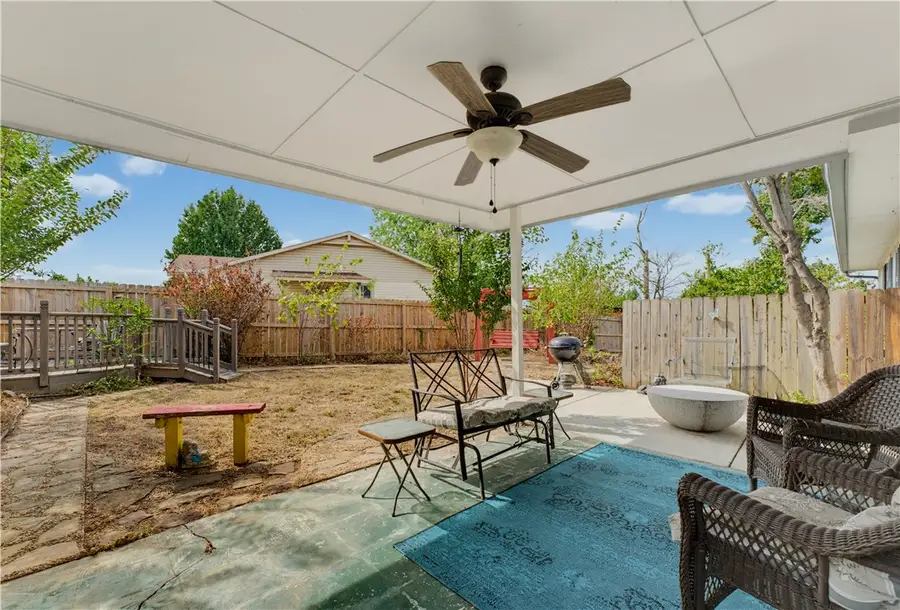 712 S Riviera Drive, Rogers, AR 72758 - #3