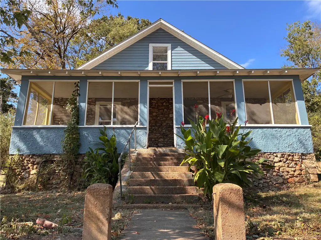 513 Mclean Avenue, Cotter, AR 72626 - #1