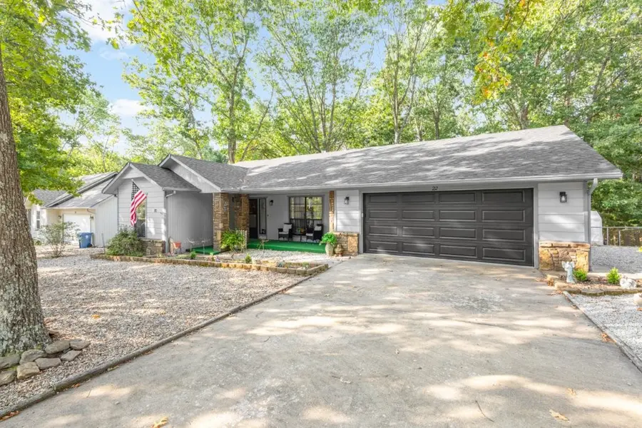 22 Sunderland Drive, Bella Vista, AR 72714 - #2