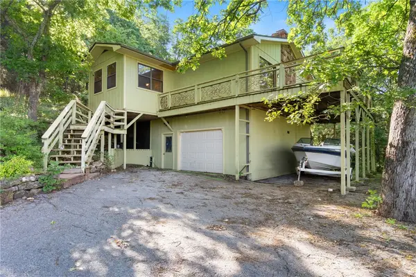 34 Leatherwood Drive, Holiday Island, AR 72631