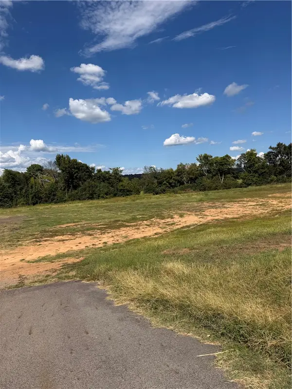 21 Crow Mountain Road, Russellville, AR 72802