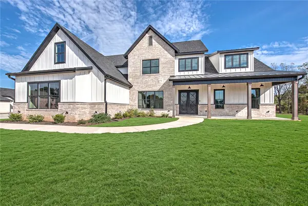 6001 Chief Martinez Lane, Rogers, AR 72756