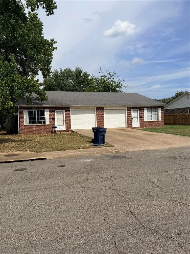 612 & 614 W Lucas Street, Clarksville, AR 72830 - #3