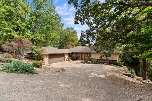 15 Blenheim Lane, Bella Vista, AR 72715