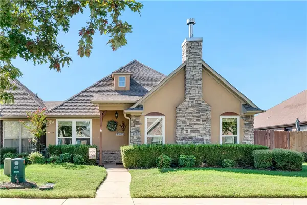 3111 SW Warberry Avenue, Bentonville, AR 72713