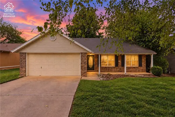 3168 W Shale Street, Fayetteville, AR 72704