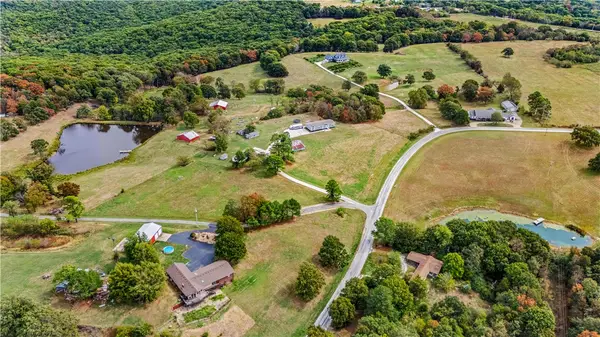 13624 & 13640 Mineral Springs Road, West Fork, AR 72774