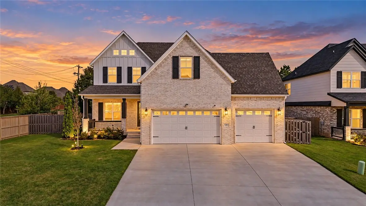 1302 Clarendon Avenue, Bentonville, AR 72713 - #1