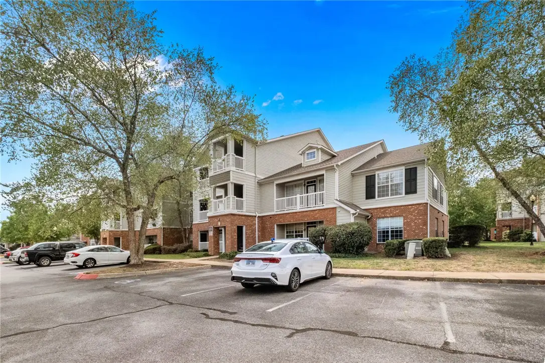 4245 Meadow Creek Circle #102, Fayetteville, AR 72703 - #1