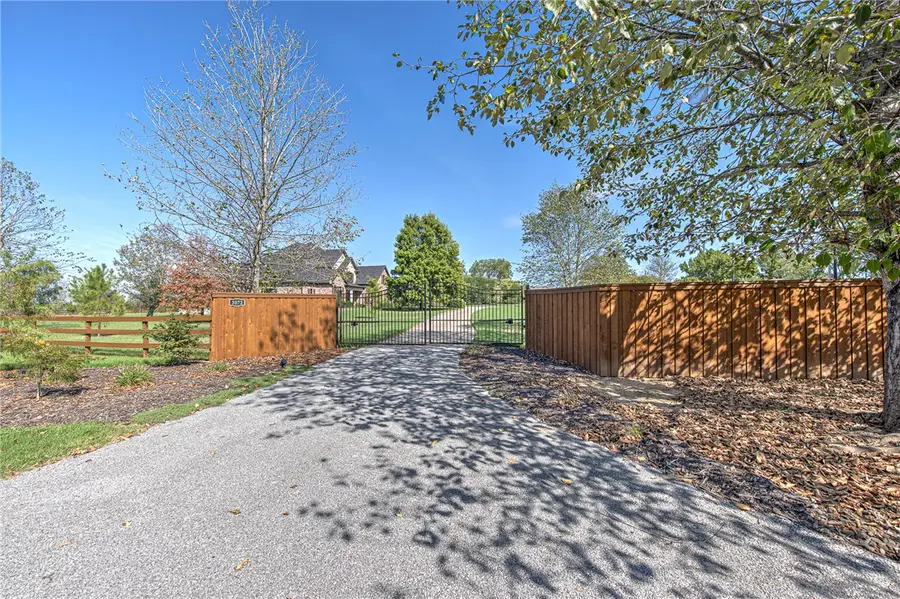 3072 E Hunters Ridge Road, Springdale, AR 72764 - #2