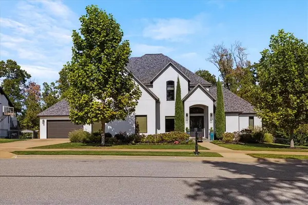 8409 W Kingbird Court, Bentonville, AR 72713