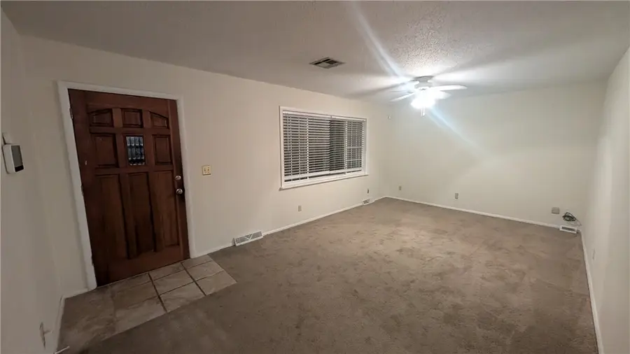 117 N Cynthia Avenue, Farmington, AR 72730 - #2