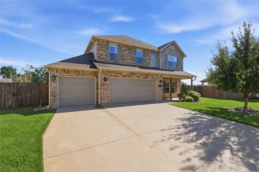 7233 Charlotte Avenue, Springdale, AR 72762 - #2