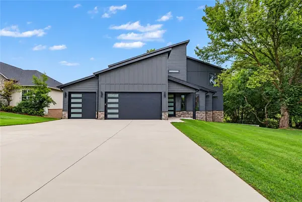 3743 Atlanta Place, Springdale, AR 72762