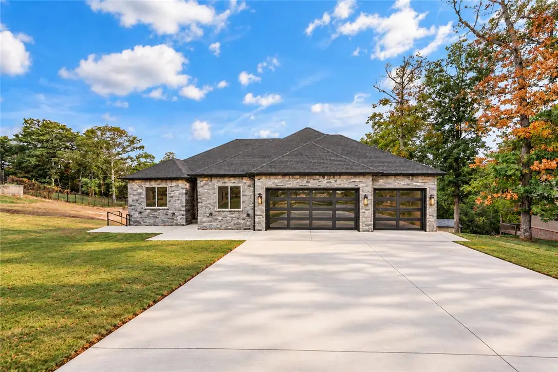 39 Village Road, Rogers, AR 72756 - #1
